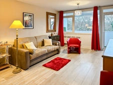 Apartment for sale, 1 room, FERNEY VOLTAIRE (01)