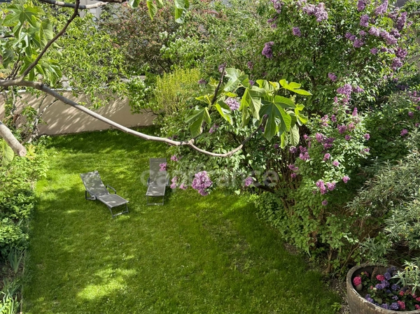 Maison à vendre 7 pièces DIVONNE LES BAINS (01)
