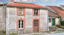 Ensemble 2 maisons mitoyennes à réhabiliter + Grange + Terrain 417 m²- Dompierre les Eglises 87190