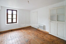 Maison de 105 m² - 5 pièces - 3 Chambres - 1 Grange - 1 dépendance-  Terrain de 648 m² - DOMPIERRE LES EGLISES 87190 