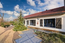 Maison Plain-Pied 124 m² - 5 pièces - 3 Chambres - Grange de 100 m² - terrain 2895 m² - SAINT LEGER MAGNAZEIX (87)