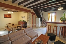 Propriété de Charme - Gîte de 103 m² - Capacité 12 personnes - 4 Chambres - Piscine et dépendances - terrain 11 500 m² environ  ARNAC LA POSTE (87)