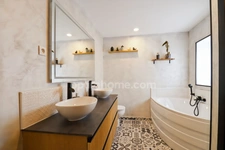 Propriété de Charme - 108 m² - 6 pièces - 4 Chambres - Piscine - Granges et Dépendances - Terrain 7 744 m² - MAGNAC LAVAL (87)