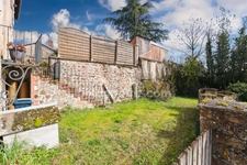 Maison Familiale de Caractère de 265 m² - 10 pièces - 5 chambres - 1 Garage - terrain 1617 m² -  MAGNAC LAVAL (87)