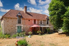 Maison en Pierre de Charme et de Caractère - 5 pièces - 2 Chambres - Dépendances - Terrain 1039 m² -  COULONGES LES HEROLLES  (86)