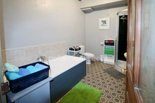 Maison Familiale - 156 m²  -  7 pièces -  4 chambres - 2 Garages sur Terrain de 491 m² MAGNAC LAVAL (87190)