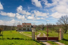 EXCUSIVITE - Maison 133 m² -  5 pièces - 3 chambres - terrain 4440 m² - 87190 MAGNAC LAVAL (87)