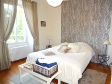 BELLE MAISON de 148m2 avec Annexe et TERRAIN clos et arboré de 1696m2