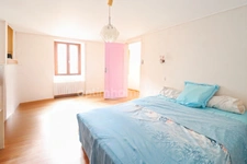 Maison Individuelle de  Centre Bourg - 5 pièces  - 4 chambres - Terrain de 505 m² - MAGNAC LAVAL   (87) 