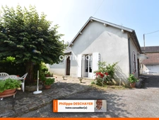 MAISON PLAIN PIED 2 Chambres - 77  m² + MAISON 3 niveaux - 3 Chambres - 82 m² - GARAGE et DEPENDANCES - terrain 1700 m² environ  MAGNAC LAVAL (87190)