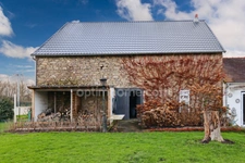 Maison Plain-Pied 124 m² - 5 pièces - 3 Chambres - Grange de 100 m² - terrain 2895 m² - SAINT LEGER MAGNAZEIX (87)