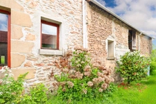 Maison de Charme - 166 m² - 5 pièces  - 3 Chambres - 2 Granges - terrain 4300 m² environ -  SAINT HILAIRE LA TREILLE (87160)