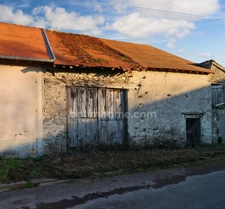 Ensemble 2 maisons mitoyennes à réhabiliter + Grange + Terrain 417 m²- Dompierre les Eglises 87190