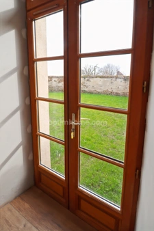Maison de charme et de caractère 119 m² envrion - 5 Pièces - 4 CHAMBRES sur parcelle 300 m²  87190 MAGNAC LAVAL