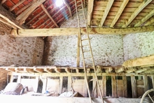GRANGE en PIERRE de 170 M² sur terrain 3075 m² -  SAINT HILAIRE LA TREILLE (87)