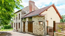 Propriété de Charme - Gîte de 103 m² - Capacité 12 personnes - 4 Chambres - Piscine et dépendances - terrain 11 500 m² environ  ARNAC LA POSTE (87)