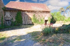 GRANGE en PIERRE de 170 M² sur terrain 3075 m² -  SAINT HILAIRE LA TREILLE (87)