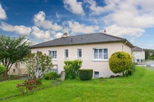 MAISON 135 m² - 7 Pièces - 4 CHAMBRES - sur Sous Sol Aménagé avec GARAGE sur Terrain de 792 m² 