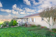Maison contemporaine de Plain Pieds de 107 m² avec Piscine - 6 Pièces - 4 Chambres - Garage - Carport - Terrain 3525 m² - DROUX (87190)
