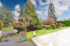 Maison de plain Pied de 104 m² - 7 pièces -  5 chambres - Véranda - Garage - sur parcelle de Terrain Clos de 1500 m² - MAGNAC LAVAL (87)