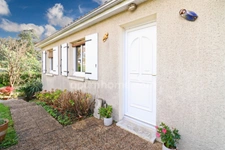 Maison sur semi-sous sol enterrée de 87 m² - 5 pièces - 3 Chambres - Garage - Terrain de 655 m² - MAGNAC LAVAL (87)