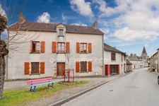 Maison de charme et de caractère 119 m² envrion - 5 Pièces - 4 CHAMBRES sur parcelle 300 m²  87190 MAGNAC LAVAL