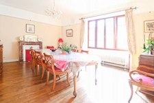 Maison de Charme et de Caractère de 353 m² - 9 Pièces - 6 Chambres sur parcelle de 662 m² - BELLAC 87300