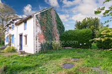 Maison de Charme 177 m² - 9 pièces- 3/4 Chambres - Gîte - Atelier - Terrain 415 m²- 87190 SAINT LEGER MAGNAZEIX