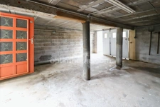 Maison de plain Pied de 104 m² - 7 pièces -  5 chambres - Véranda - Garage - sur parcelle de Terrain Clos de 1500 m² - MAGNAC LAVAL (87)