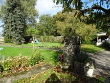 BELLE MAISON de 148m2 avec Annexe et TERRAIN clos et arboré de 1696m2