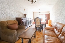 Maison PLAIN PIED 92 m² - 5 pièces - 2 CHAMBRES - Garage 50 m² - sur parcelle 1290 m² - SAINT LEGER MAGNAZEIX (87)