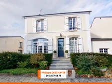 BELLE MAISON de 148m2 avec Annexe et TERRAIN clos et arboré de 1696m2