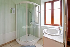 Propriété de Charme - Gîte de 103 m² - Capacité 12 personnes - 4 Chambres - Piscine et dépendances - terrain 11 500 m² environ  ARNAC LA POSTE (87)