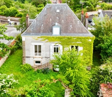 Maison de Charme et de Caractère -175 m² environ - 10 pièces - 7 chambres - Terrain 1450 m² environ - SAINT SULPICE LES FEUILLES (87)