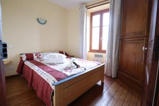 Propriété de Charme - Gîte de 103 m² - Capacité 12 personnes - 4 Chambres - Piscine et dépendances - terrain 11 500 m² environ  ARNAC LA POSTE (87)