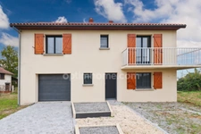 Maison entièrement rénovée sur deux niveaux indépendants de 129 m² - 6 pièces - 3 chambres sur terrain clos de 1744 m² - 87210 LE DORAT