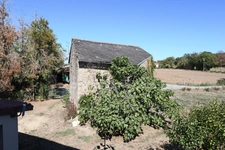Maison de 166 m² - 9 pièces - 5 chambres - 3 Granges + dépendances - parcelle Terrain 5 184 m² DOMPIERRE LES EGLISES (87)