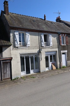 MAISON DE VILLAGE DE 140 m² - 6 pièces - 3 chambres - terrain 415 m² (87190 SAINT HILAIRE LA TREILLE)