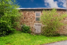 Maison de Charme - 166 m² - 5 pièces  - 3 Chambres - 2 Granges - terrain 4300 m² environ -  SAINT HILAIRE LA TREILLE (87160)