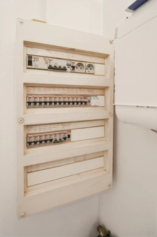 EXCLUSIVITE - Maison 82 m² - 4 pièces - 2 Chambres - Grange/Garage - terrain 520 m² - DOMPIERRE LES EGLISES (87)