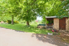 Propriété de Charme - Gîte de 103 m² - Capacité 12 personnes - 4 Chambres - Piscine et dépendances - terrain 11 500 m² environ  ARNAC LA POSTE (87)