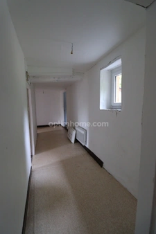 Maison de 105 m² - 5 pièces - 3 Chambres - 1 Grange - 1 dépendance-  Terrain de 648 m² - DOMPIERRE LES EGLISES 87190 