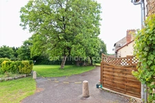 Propriété de Charme - Gîte de 103 m² - Capacité 12 personnes - 4 Chambres - Piscine et dépendances - terrain 11 500 m² environ  ARNAC LA POSTE (87)