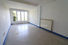 MAISON DE VILLAGE DE 140 m² - 6 pièces - 3 chambres - terrain 415 m² (87190 SAINT HILAIRE LA TREILLE)