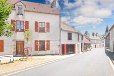 Maison de charme et de caractère 119 m² envrion - 5 Pièces - 4 CHAMBRES sur parcelle 300 m²  87190 MAGNAC LAVAL
