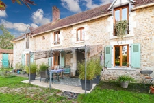 Maison en Pierre de Charme et de Caractère - 5 pièces - 2 Chambres - Dépendances - Terrain 1039 m² -  COULONGES LES HEROLLES  (86)