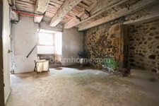 Maison de charme  de 104 m² - 4 pièces - 3 chambres ave cour et garage -  MAGNAC LAVAL (87)