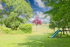 Propriété de Charme - Gîte de 103 m² - Capacité 12 personnes - 4 Chambres - Piscine et dépendances - terrain 11 500 m² environ  ARNAC LA POSTE (87)