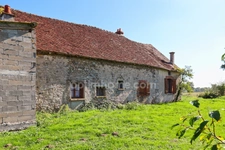 Maison PLAIN PIED 92 m² - 5 pièces - 2 CHAMBRES - Garage 50 m² - sur parcelle 1290 m² - SAINT LEGER MAGNAZEIX (87)