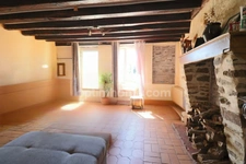 Maison de 166 m² - 9 pièces - 5 chambres - 3 Granges + dépendances - parcelle Terrain 5 184 m² DOMPIERRE LES EGLISES (87)